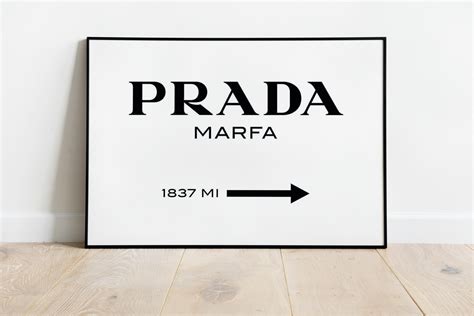 prada marfa quadro grande|prada marfa art.